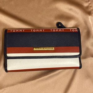 Tommy Hilfiger wallet